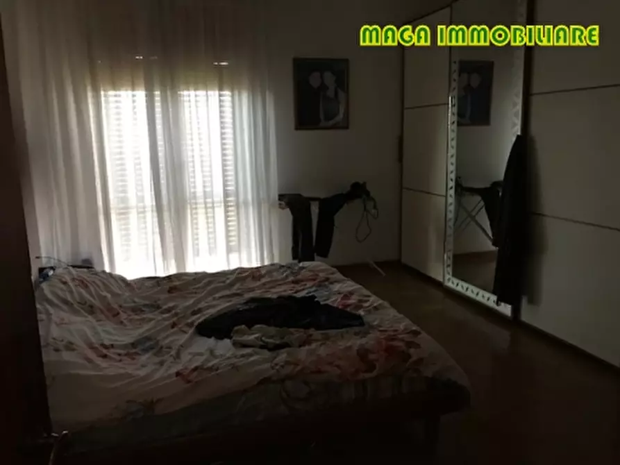 Immagine 19 di Appartamento in vendita  a Campi Bisenzio