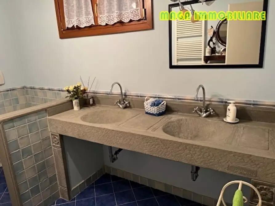 Immagine 35 di Villa in vendita  a Poggio A Caiano