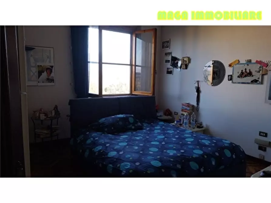 Immagine 15 di Villa in vendita  a Campi Bisenzio