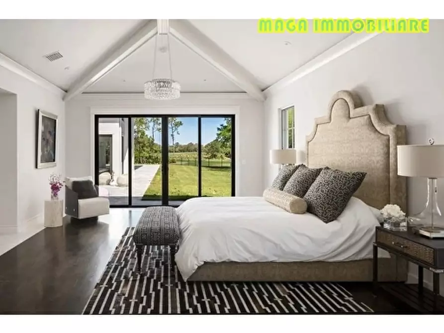 Immagine 4 di Villa in vendita  a Campi Bisenzio