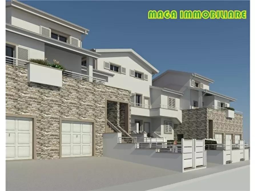 Immagine 5 di Villa in vendita  a Campi Bisenzio