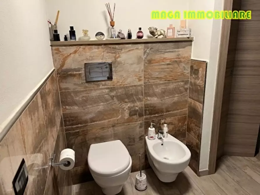 Immagine 11 di Villa in vendita  a Signa