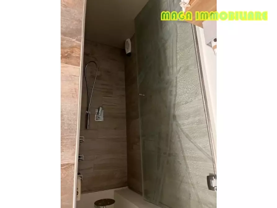 Immagine 12 di Villa in vendita  a Signa