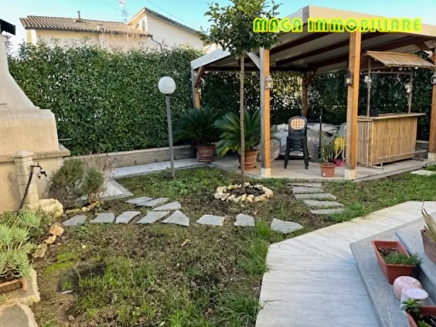 Immagine 17 di Villa in vendita  a Signa