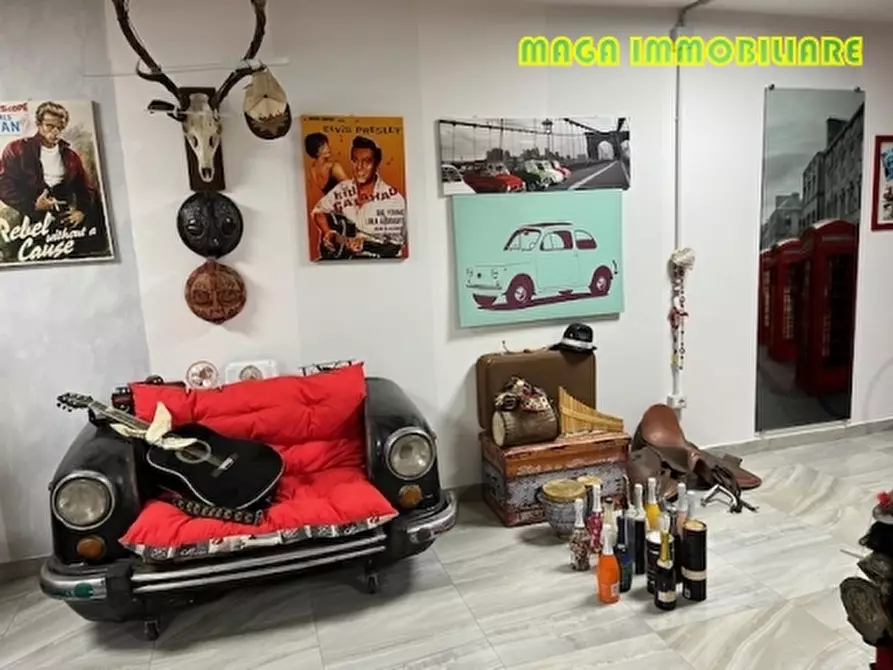 Immagine 23 di Villa in vendita  a Signa