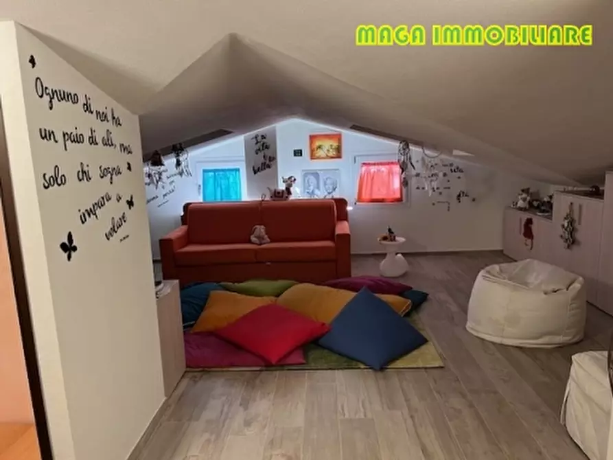 Immagine 37 di Villa in vendita  a Signa