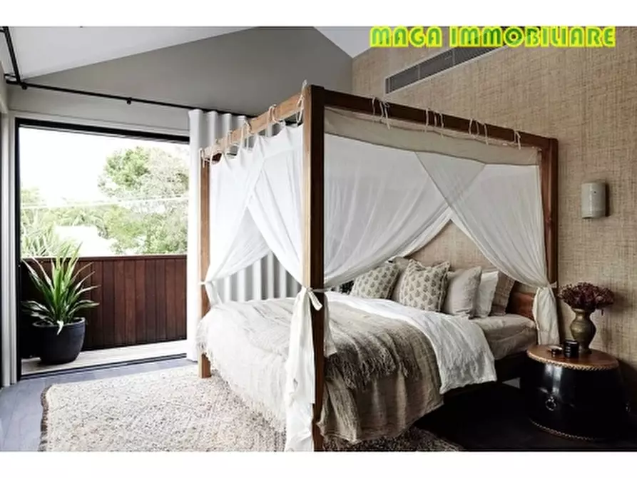 Immagine 4 di Villa in vendita  a Poggio A Caiano