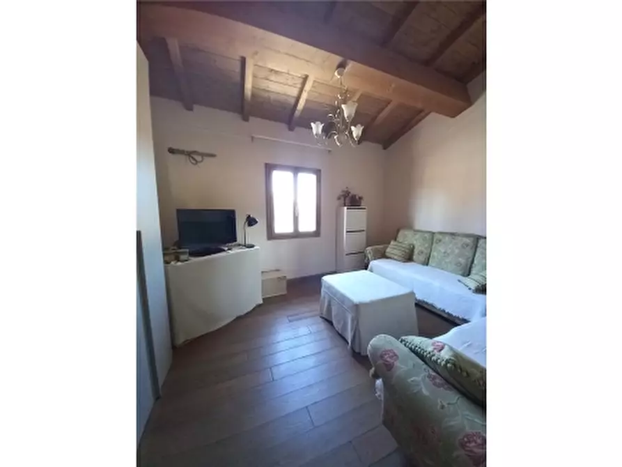 Immagine 17 di Appartamento in vendita  a Empoli