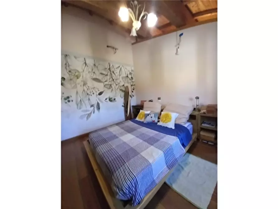 Immagine 21 di Appartamento in vendita  a Empoli