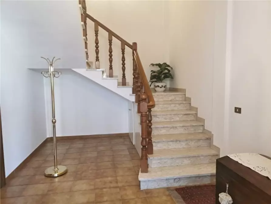 Immagine 12 di Appartamento in vendita  a Empoli