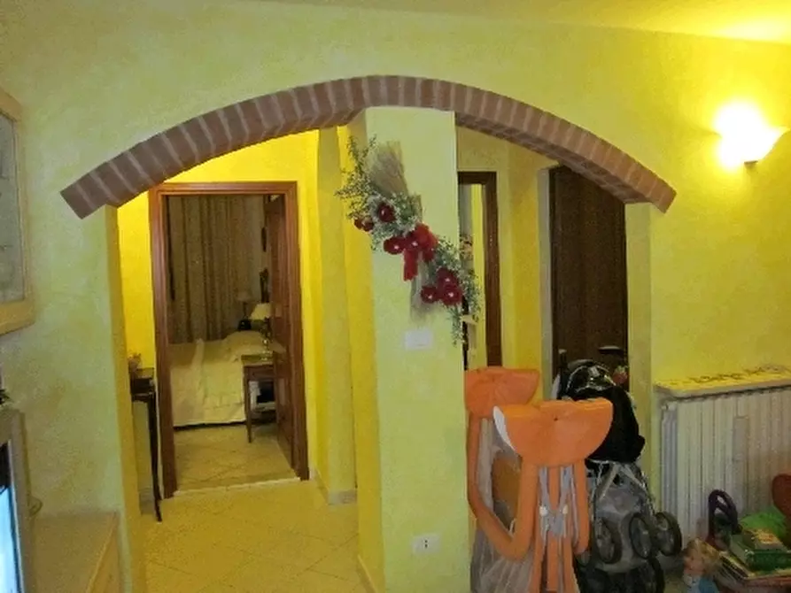 Immagine 3 di Appartamento in vendita  a Empoli