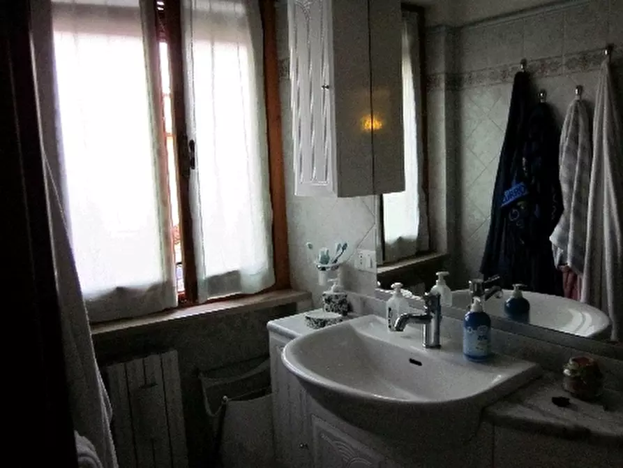 Immagine 5 di Appartamento in vendita  a Empoli