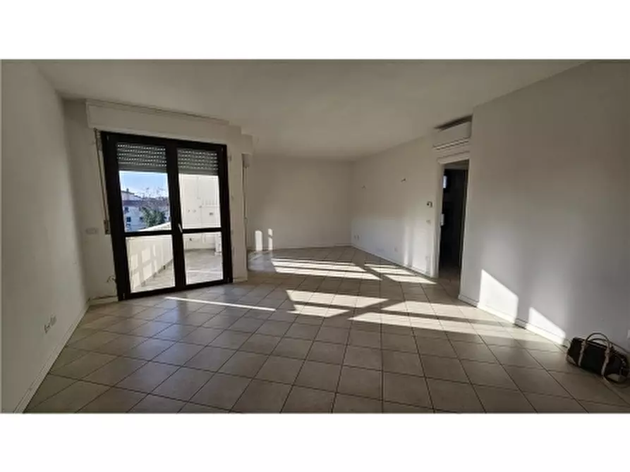 Immagine 2 di Appartamento in vendita  a Empoli