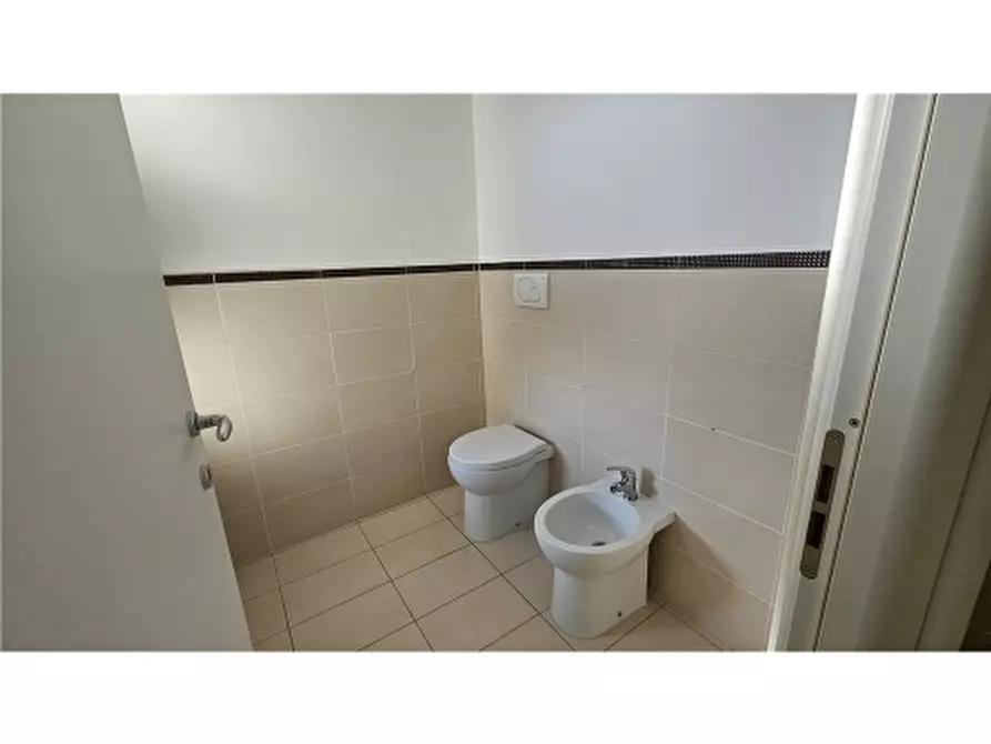 Immagine 13 di Appartamento in vendita  a Empoli