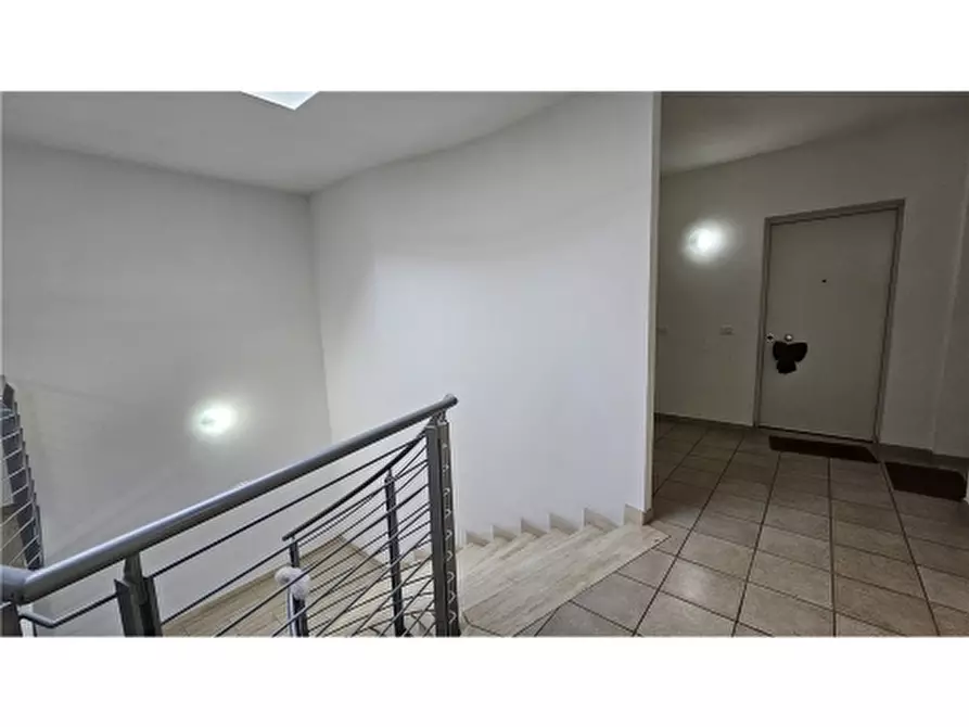 Immagine 18 di Appartamento in vendita  a Empoli