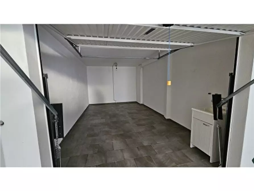 Immagine 21 di Appartamento in vendita  a Empoli