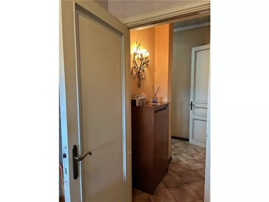 Immagine 9 di Appartamento in vendita  a Empoli