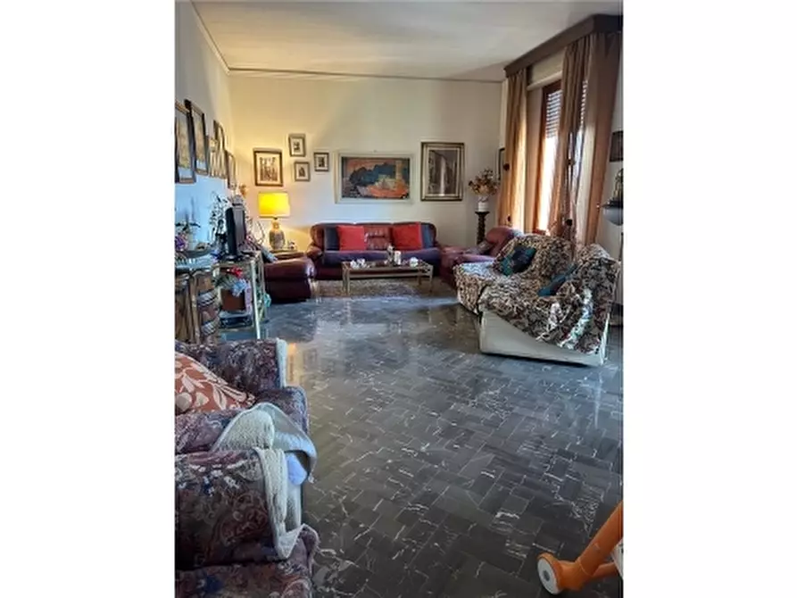 Immagine 17 di Appartamento in vendita  a Empoli