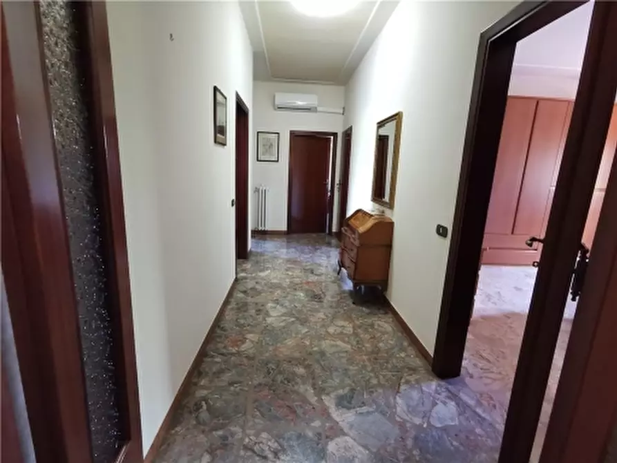 Immagine 6 di Appartamento in vendita  a Fucecchio