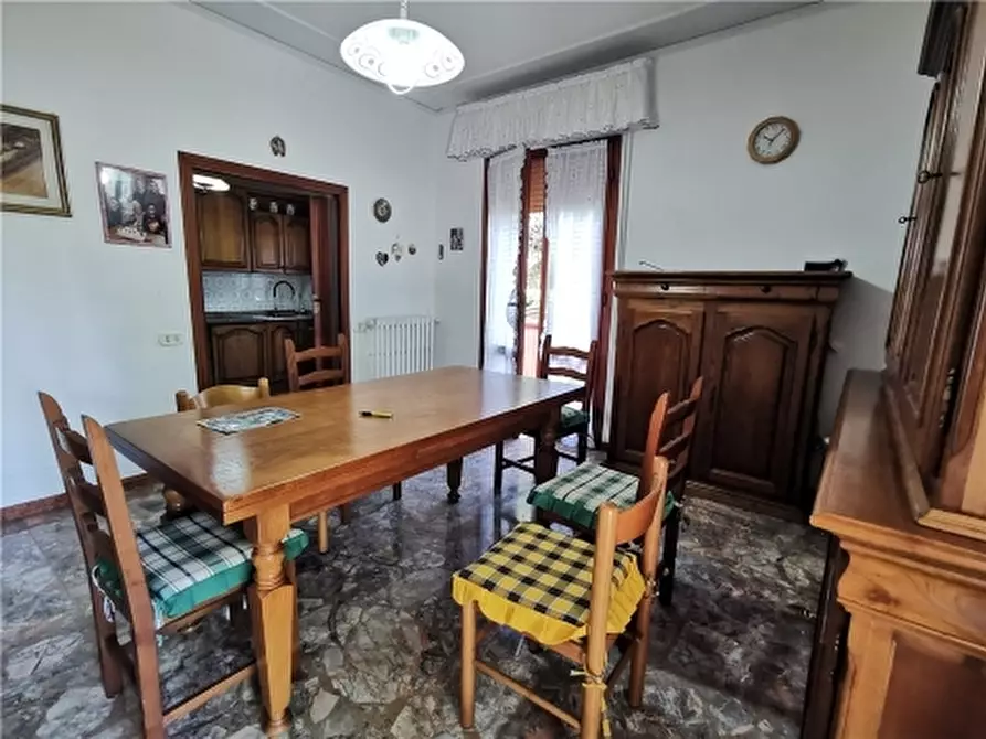 Immagine 11 di Appartamento in vendita  a Fucecchio