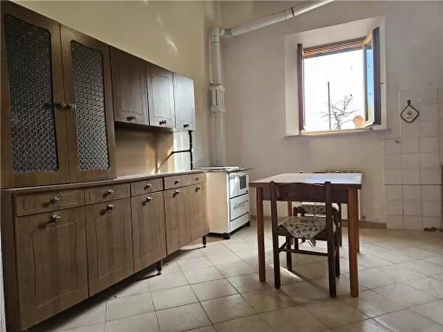 Immagine 8 di Appartamento in vendita  a Empoli