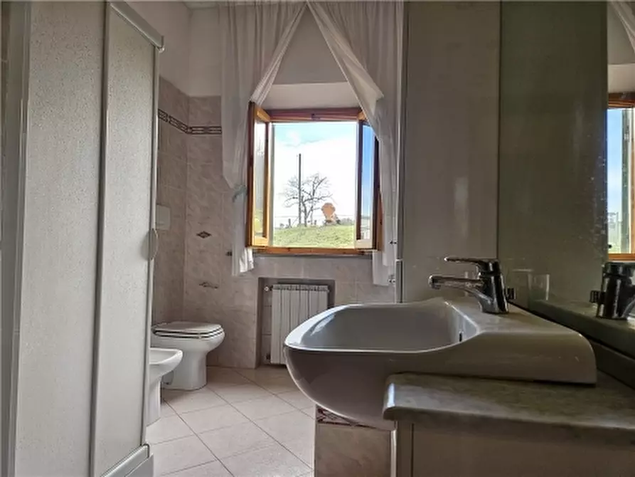 Immagine 12 di Appartamento in vendita  a Empoli