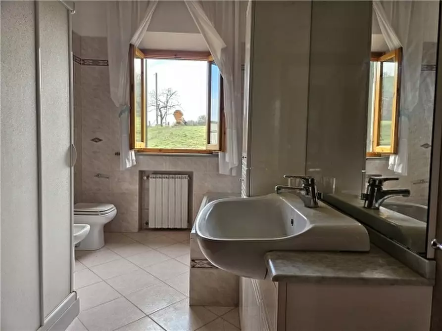 Immagine 13 di Appartamento in vendita  a Empoli