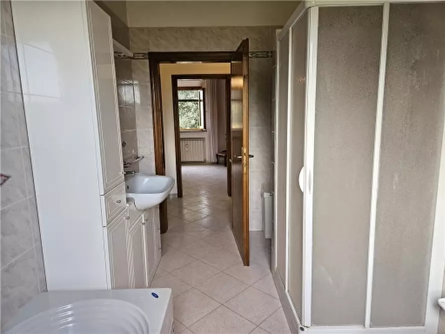 Immagine 16 di Appartamento in vendita  a Empoli