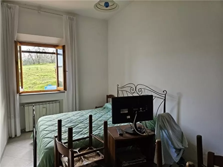 Immagine 18 di Appartamento in vendita  a Empoli