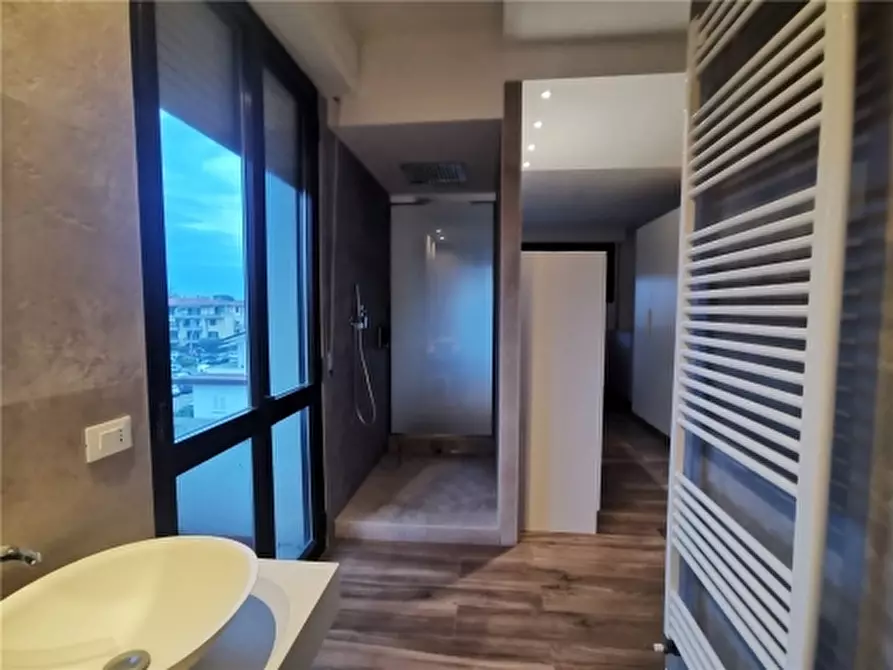 Immagine 13 di Appartamento in affitto  a Empoli