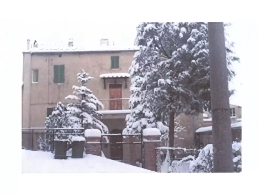 Immagine 11 di Appartamento in vendita  a Semproniano