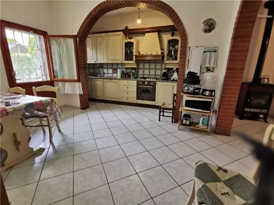 Immagine 34 di Appartamento in vendita  a Empoli