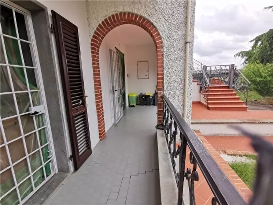 Immagine 40 di Appartamento in vendita  a Empoli