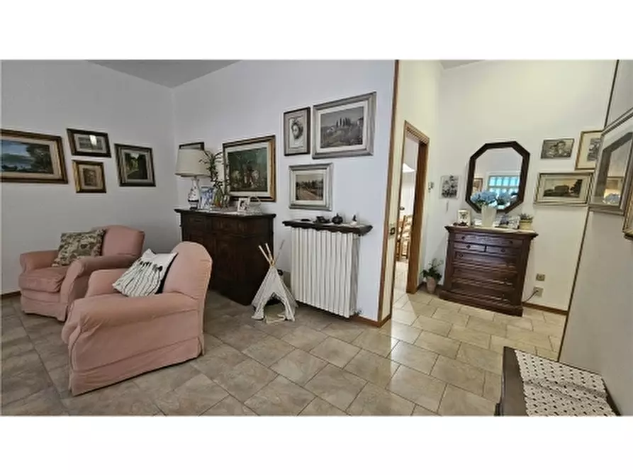 Immagine 5 di Appartamento in vendita  a Empoli