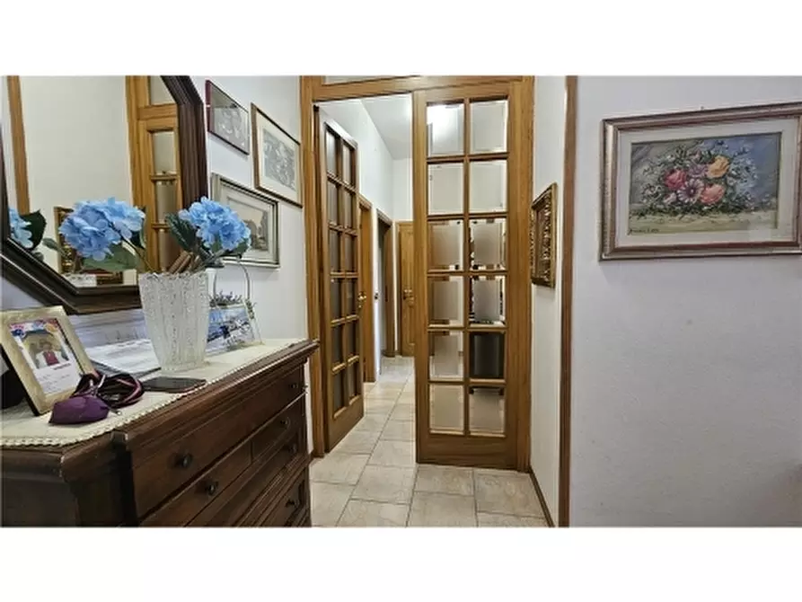 Immagine 12 di Appartamento in vendita  a Empoli