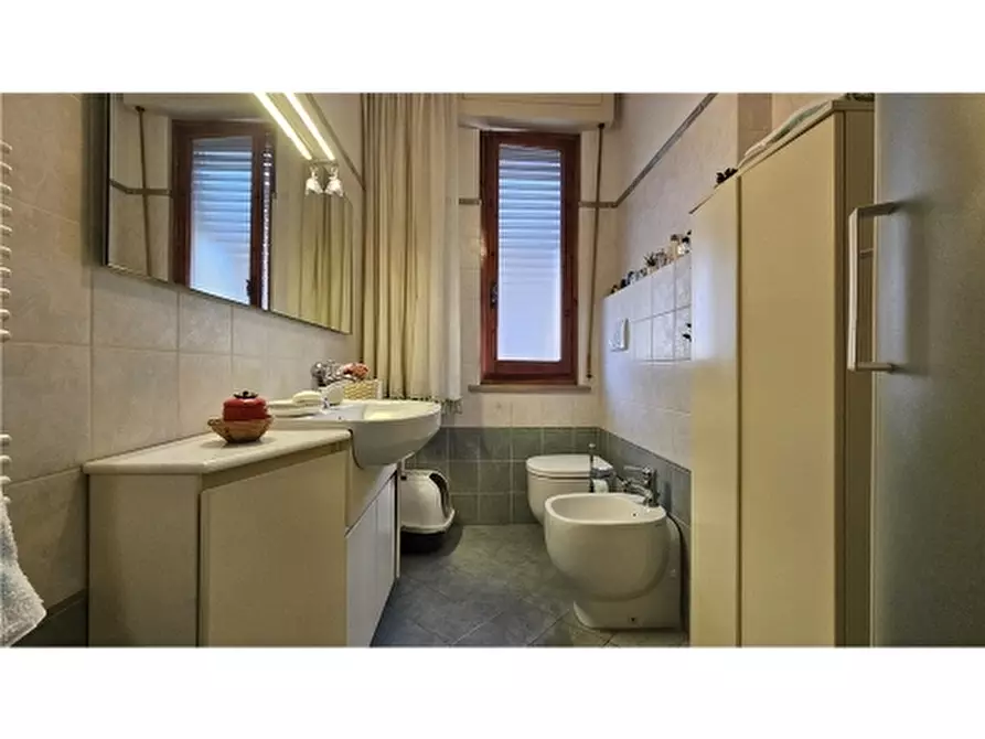 Immagine 13 di Appartamento in vendita  a Empoli