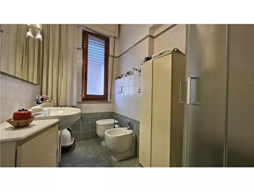 Immagine 14 di Appartamento in vendita  a Empoli