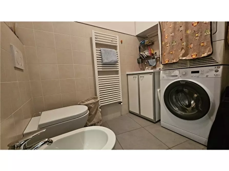 Immagine 25 di Appartamento in vendita  a Empoli