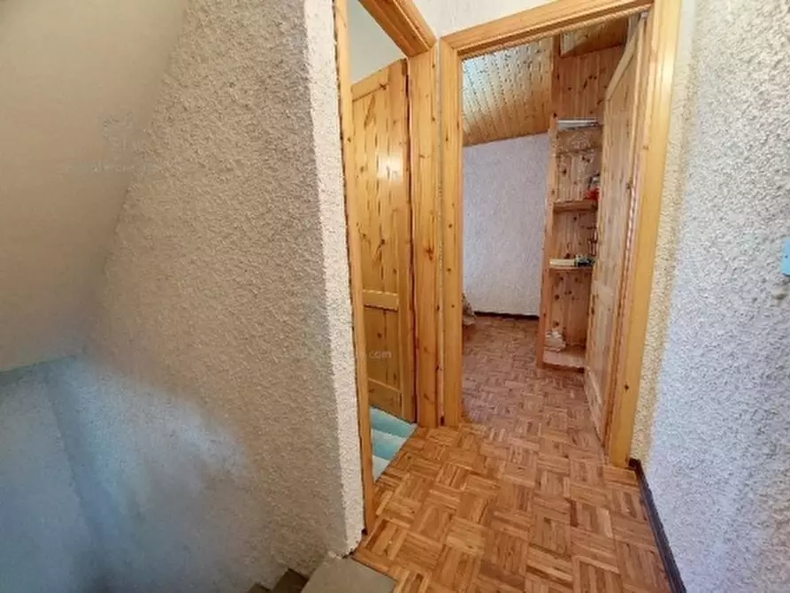 Immagine 10 di Appartamento in vendita  a Fiumalbo