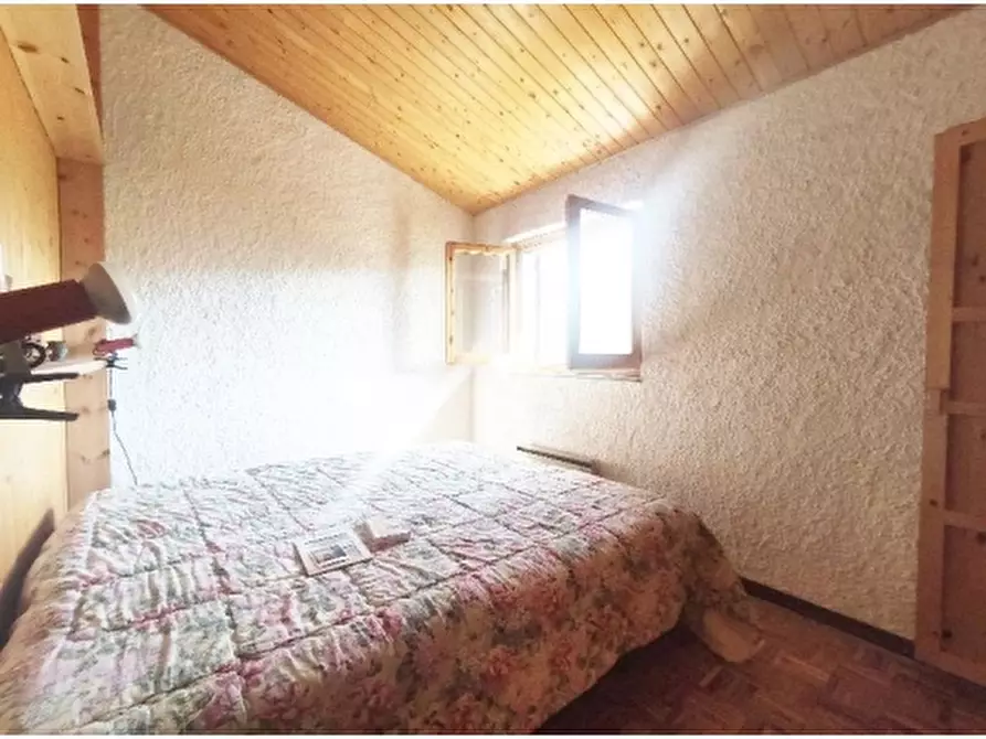 Immagine 13 di Appartamento in vendita  a Fiumalbo