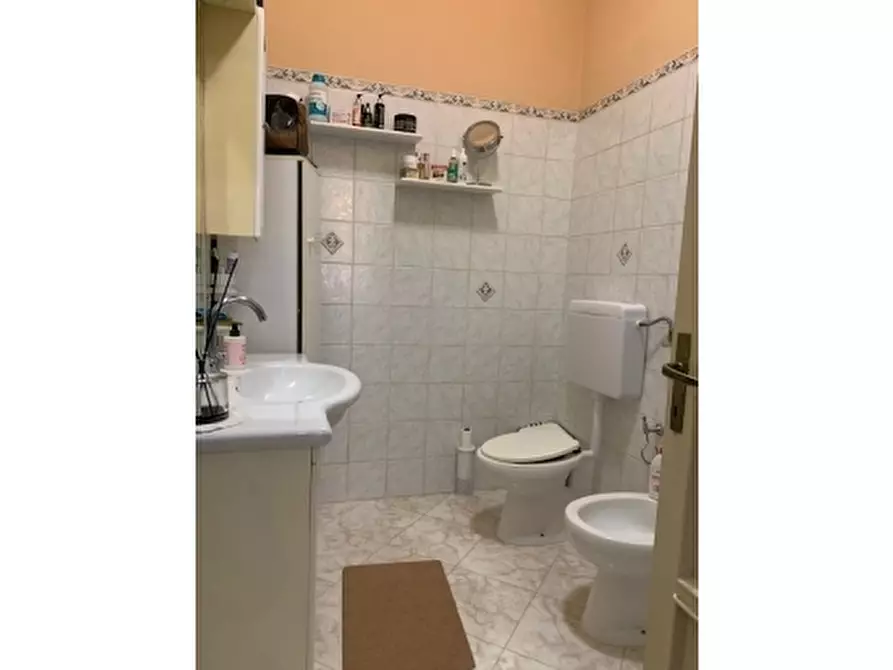 Immagine 16 di Appartamento in vendita  a Fucecchio