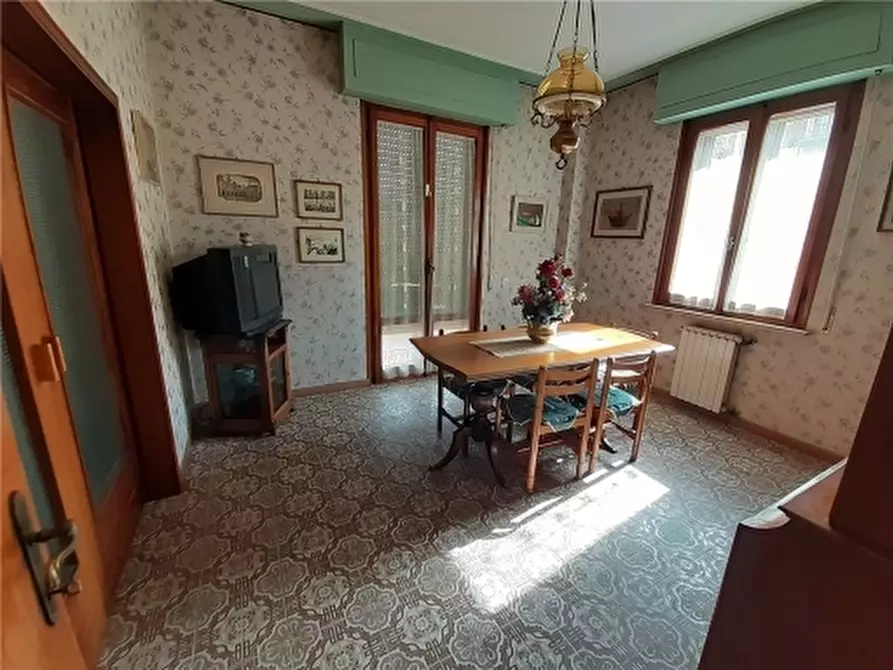 Immagine 10 di Appartamento in vendita  a Empoli