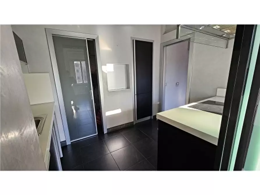 Immagine 6 di Appartamento in vendita  a Empoli