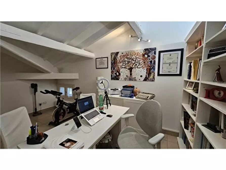 Immagine 4 di Appartamento in vendita  a Empoli