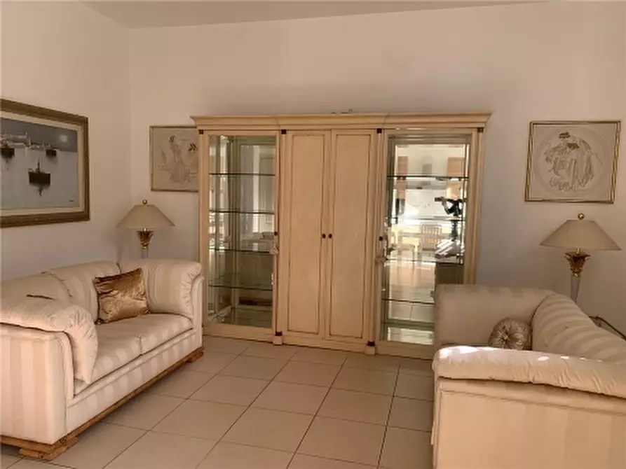 Immagine 11 di Appartamento in vendita  a Empoli