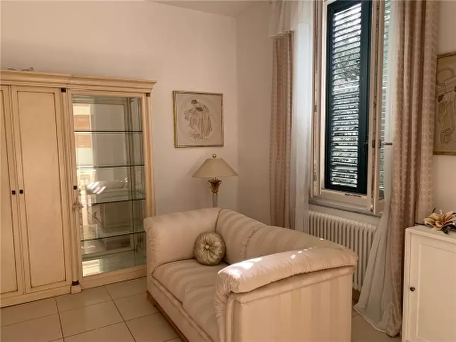 Immagine 12 di Appartamento in vendita  a Empoli