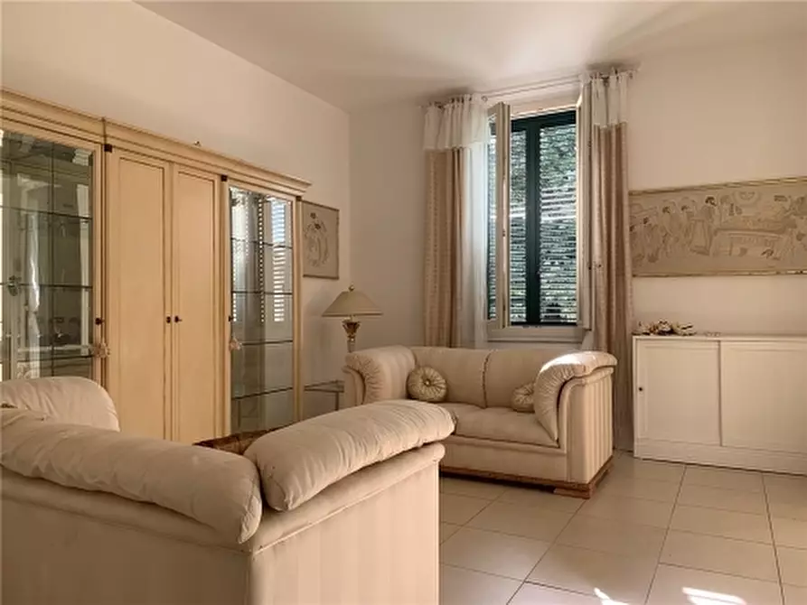 Immagine 14 di Appartamento in vendita  a Empoli