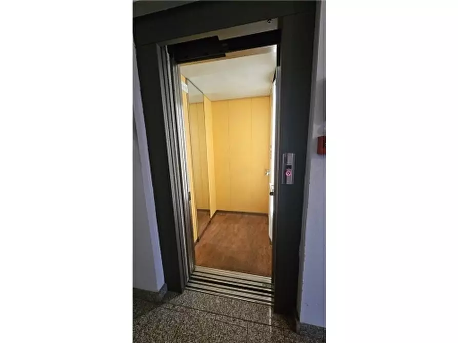 Immagine 32 di Appartamento in vendita  a Castelfiorentino