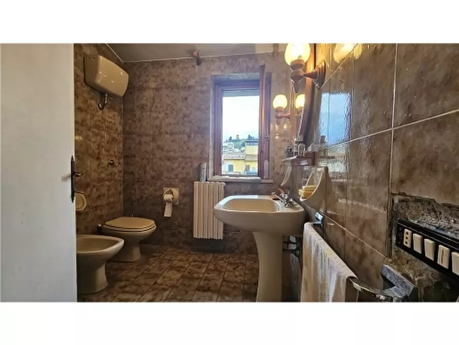 Immagine 21 di Appartamento in vendita  a Montelupo Fiorentino