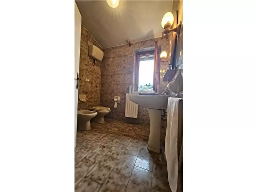 Immagine 22 di Appartamento in vendita  a Montelupo Fiorentino